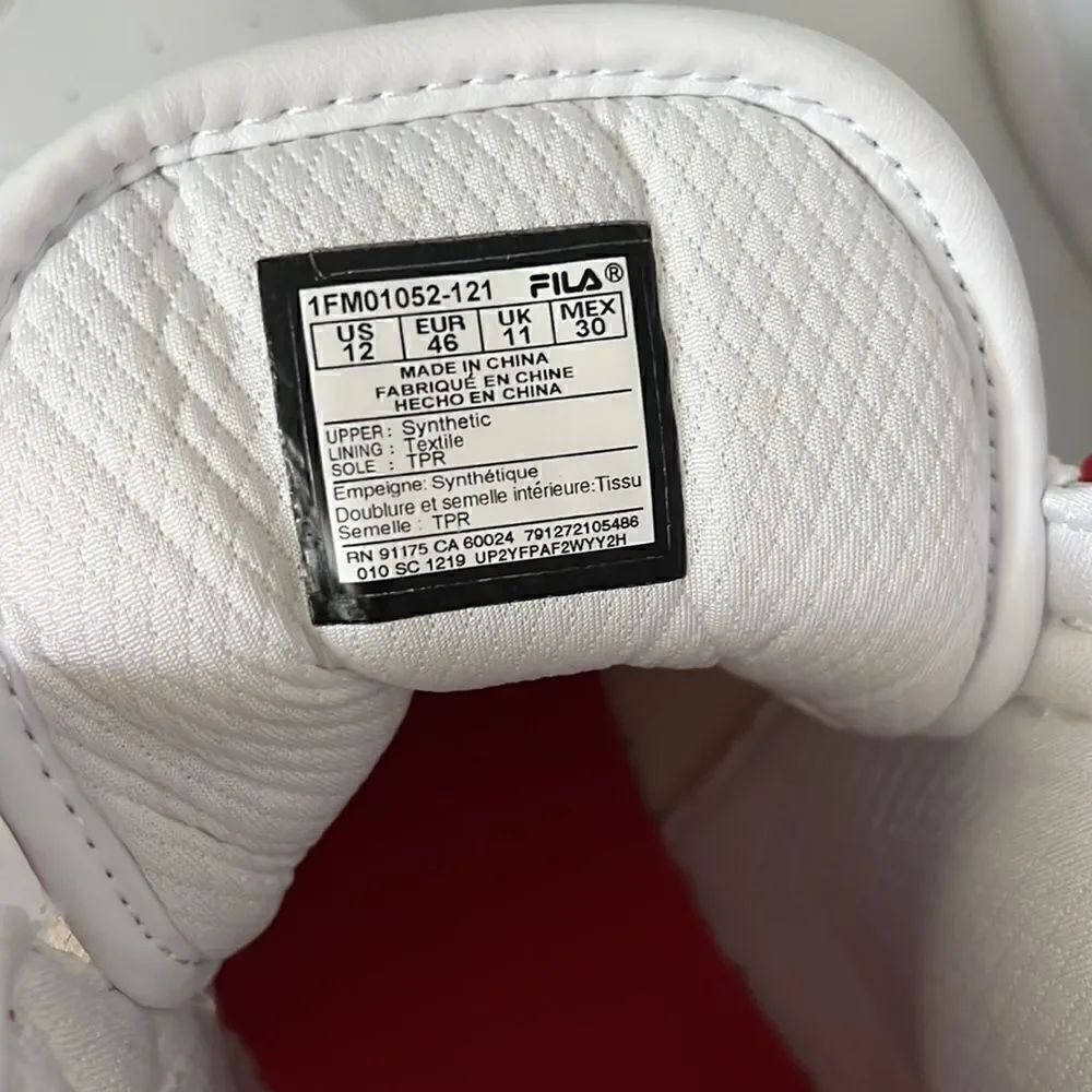 Fila sneakers EUC  - Picture 5 of 7